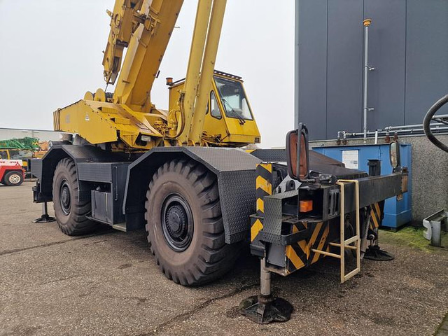 Tadano TR-400E - Rough terrain crane: picture 3 Tadano TR-400E - Rough terrain crane: picture 3