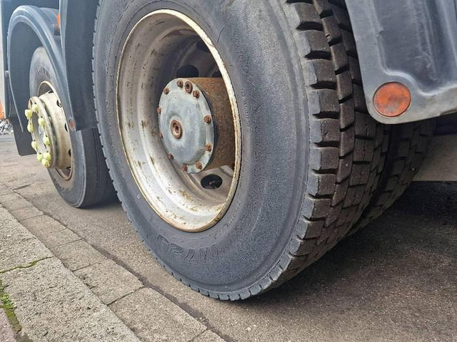 Truck Mercedes-Benz Econic 2628: picture 8