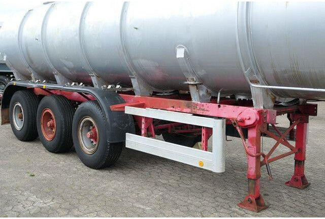 LAG GSA-C 20 S, Chemie-Tank, 25m³, Obenbefüllung - Tank semi-trailer: picture 5 LAG GSA-C 20 S, Chemie-Tank, 25m³, Obenbefüllung - Tank semi-trailer: picture 5