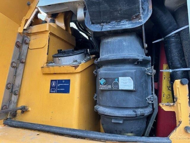 Liebherr LR 636, Laderaupe, 4+1 Schaufel, Klima, Kamera - Bulldozer: picture 4 Liebherr LR 636, Laderaupe, 4+1 Schaufel, Klima, Kamera - Bulldozer: picture 4