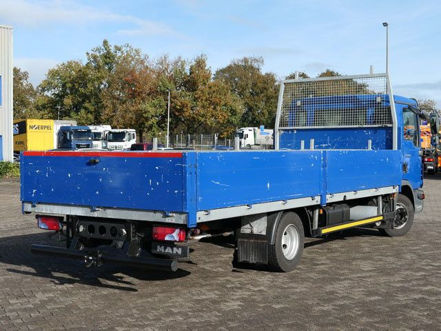 MAN 8.180 TGL BL 4x2, Gerüstbau, AHK, 3. Sitz - Flatbed van: picture 5 MAN 8.180 TGL BL 4x2, Gerüstbau, AHK, 3. Sitz - Flatbed van: picture 5