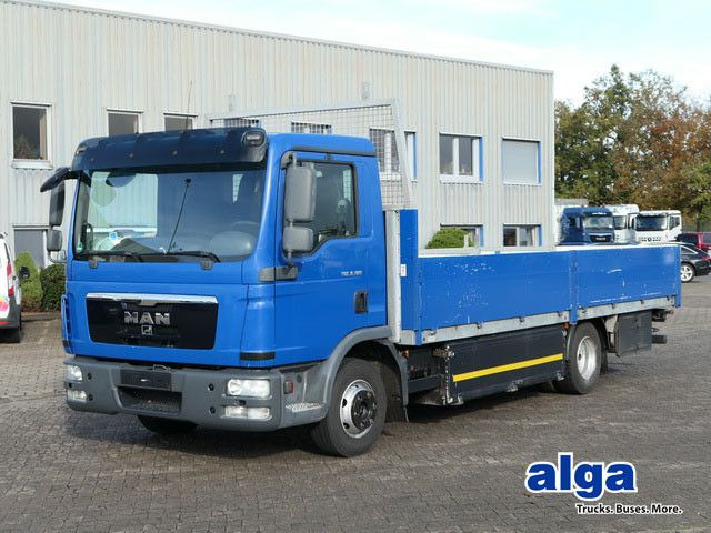 MAN 8.180 TGL BL 4x2, Gerüstbau, AHK, 3. Sitz - Flatbed van: picture 1 MAN 8.180 TGL BL 4x2, Gerüstbau, AHK, 3. Sitz - Flatbed van: picture 1