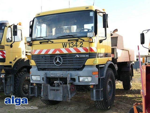Mercedes-Benz 2035 AK Actros 4x4, Kehrmaschine Schmidt, Allrad - Snow removal vehicle: picture 3 Mercedes-Benz 2035 AK Actros 4x4, Kehrmaschine Schmidt, Allrad - Snow removal vehicle: picture 3