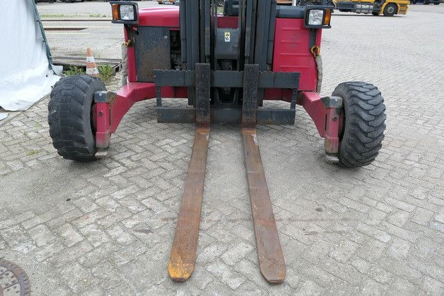 Moffett M4 25.3, Mitnahmestapler, 2.500kg, 3m Hubhöhe - Truck mounted forklift: picture 3 Moffett M4 25.3, Mitnahmestapler, 2.500kg, 3m Hubhöhe - Truck mounted forklift: picture 3
