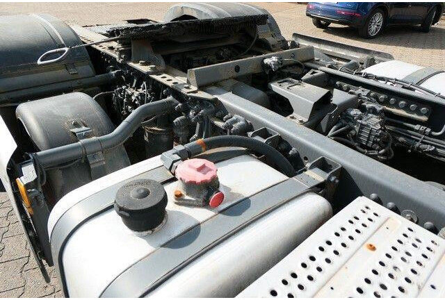 Tractor unit Mercedes-Benz 2443 LS Actros 6x2, 3-Achser, 24to. GG, Waage: picture 10 Tractor unit Mercedes-Benz 2443 LS Actros 6x2, 3-Achser, 24to. GG, Waage: picture 10