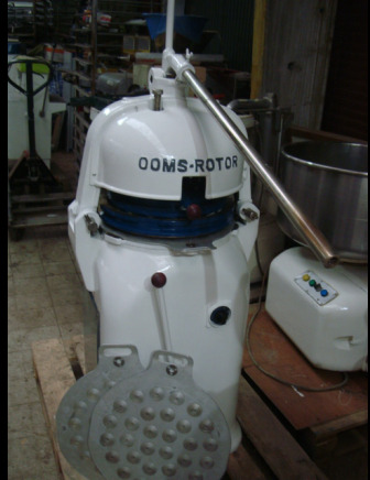 Boulangerie Diviseuse bouleuse OOMS ROTOR - Bakery equipment: picture 5 Boulangerie Diviseuse bouleuse OOMS ROTOR - Bakery equipment: picture 5