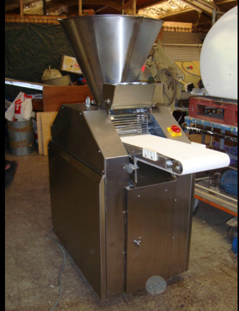 Diviseuse volumétrique CAPLAIN pour boulangerie - Bakery equipment: picture 2 Diviseuse volumétrique CAPLAIN pour boulangerie - Bakery equipment: picture 2