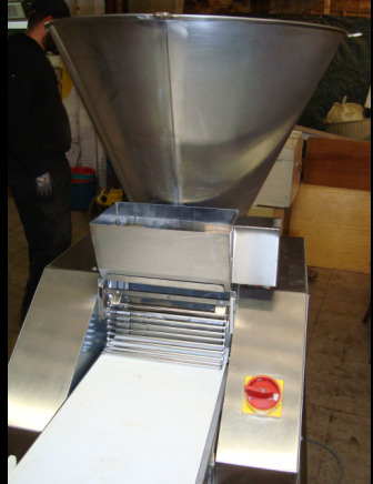 Diviseuse volumétrique CAPLAIN pour boulangerie - Bakery equipment: picture 4 Diviseuse volumétrique CAPLAIN pour boulangerie - Bakery equipment: picture 4