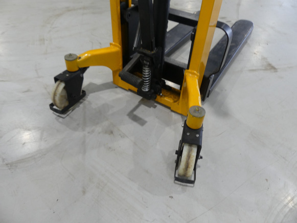 Stacker Gerbeur Manutan A170153: picture 8