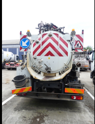 REF:19354 - Camion hydrocureur Renault Midlum 220DXI (2011-45.241 km) - Other machinery: picture 5 REF:19354 - Camion hydrocureur Renault Midlum 220DXI (2011-45.241 km) - Other machinery: picture 5