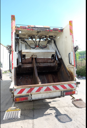 REF : 5 - Camion poubelle DAF CF75 - Garbage truck: picture 5 REF : 5 - Camion poubelle DAF CF75 - Garbage truck: picture 5