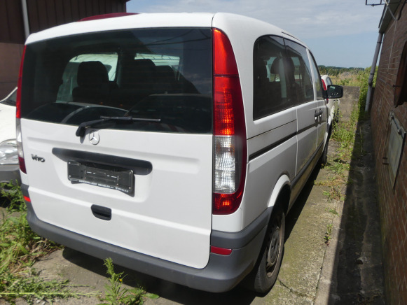 REF:Immatriculé sous : 1-CWZ-976 - Voiture Mercedes-Benz Vito - Passenger van: picture 3 REF:Immatriculé sous : 1-CWZ-976 - Voiture Mercedes-Benz Vito - Passenger van: picture 3