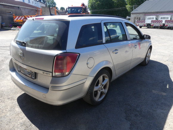 Car REF:TRF008 - Voiture Opel Astra break (2005-158.167 km): picture 7