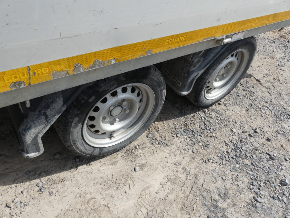 Dropside/ Flatbed trailer Remorque double essieux Eduard 2: picture 8