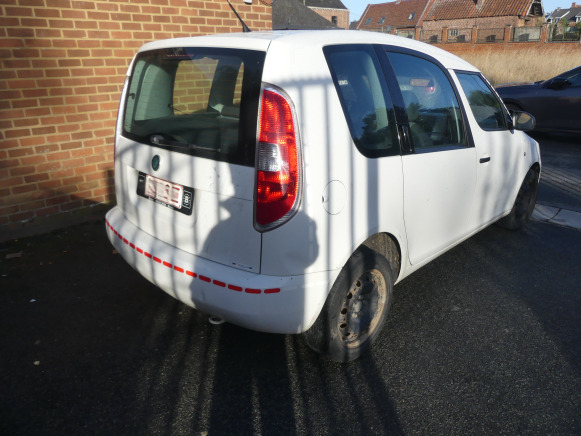 Voiture Skoda Roomster (2010-118.919 km) - Car: picture 3 Voiture Skoda Roomster (2010-118.919 km) - Car: picture 3