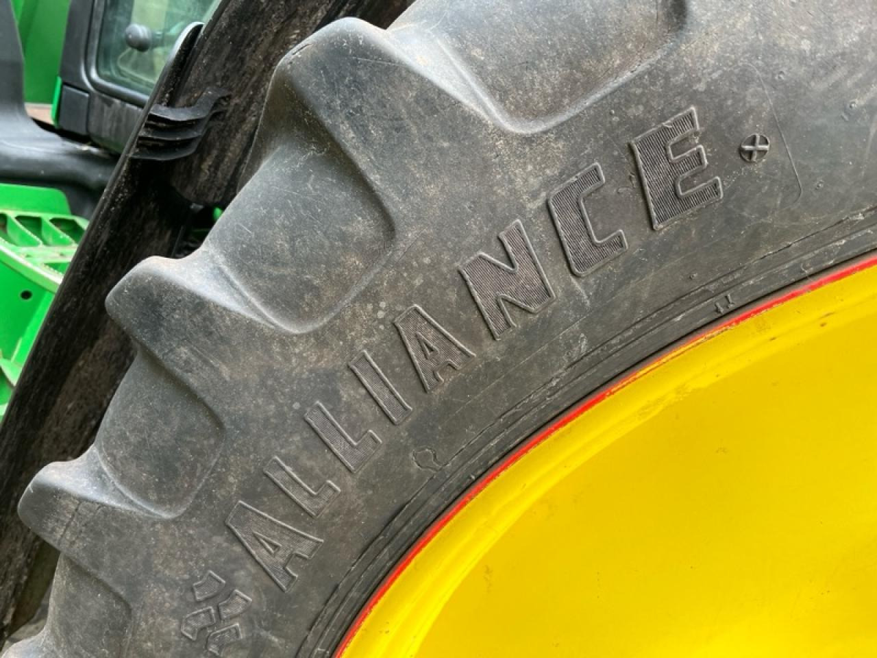 Alliance 13.6R48 inkl. KN Kupplung - Tire for Agricultural machinery: picture 3 Alliance 13.6R48 inkl. KN Kupplung - Tire for Agricultural machinery: picture 3