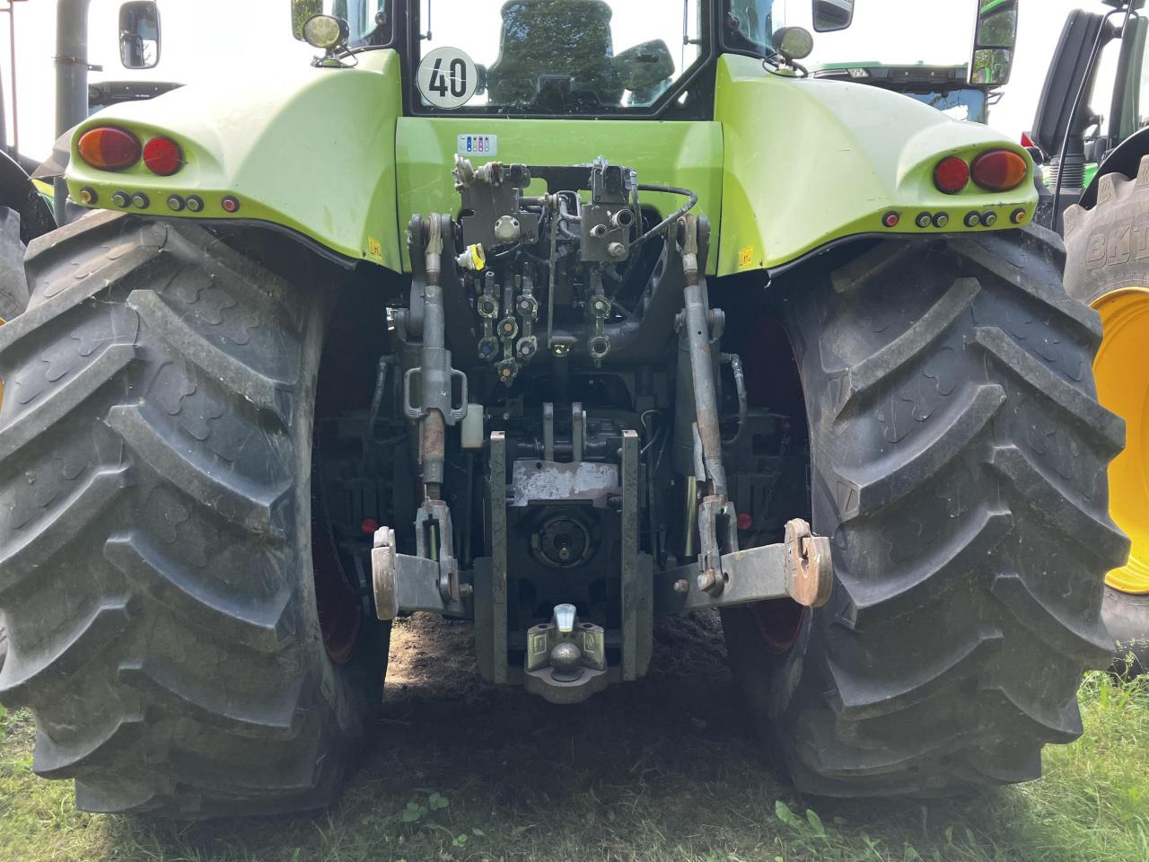 CLAAS Axion 850 - Farm tractor: picture 3 CLAAS Axion 850 - Farm tractor: picture 3