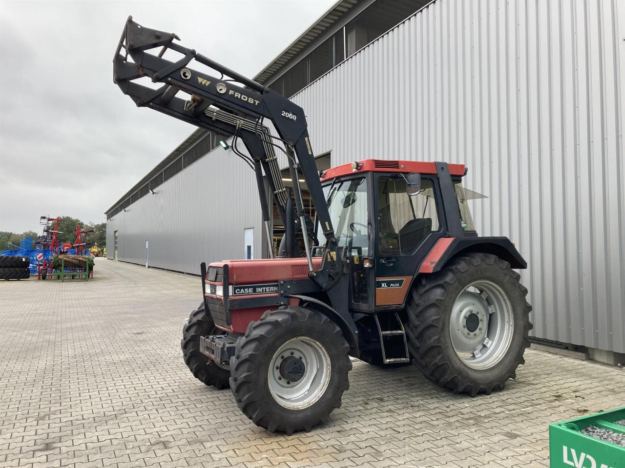 Case-IH 844 XL Plus - Farm tractor: picture 1 Case-IH 844 XL Plus - Farm tractor: picture 1