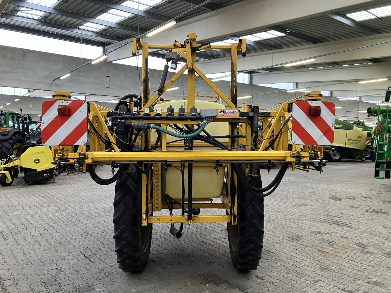 Dubex Junior 2000 Liter - Trailed sprayer: picture 4 Dubex Junior 2000 Liter - Trailed sprayer: picture 4