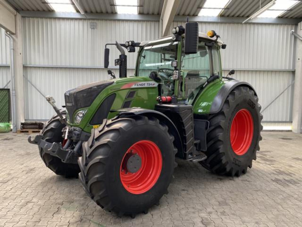 Fendt 724 Vario S4 Profi - Farm tractor: picture 1 Fendt 724 Vario S4 Profi - Farm tractor: picture 1