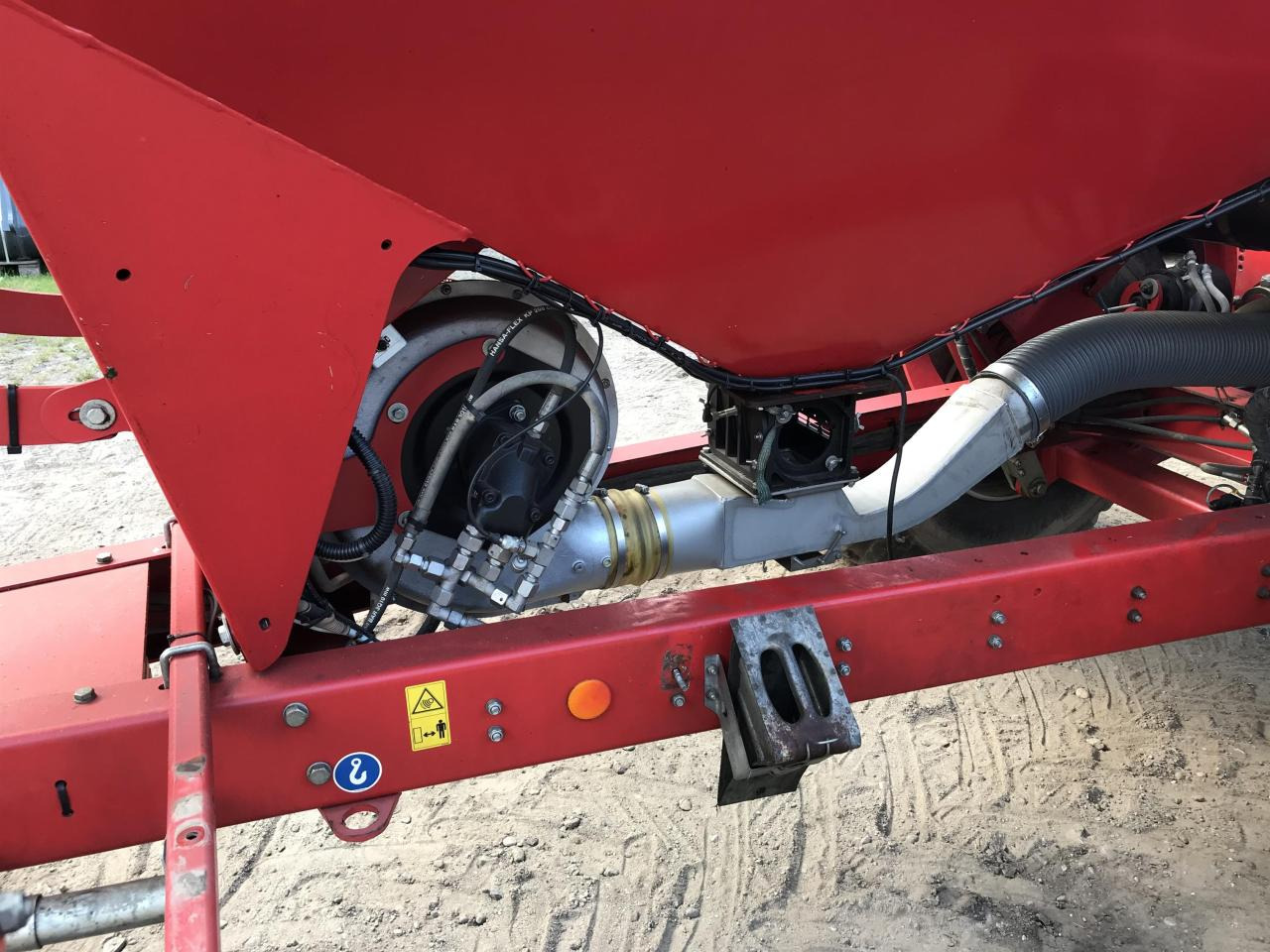 Precision sowing machine Horsch Maistro 12 CC: picture 6