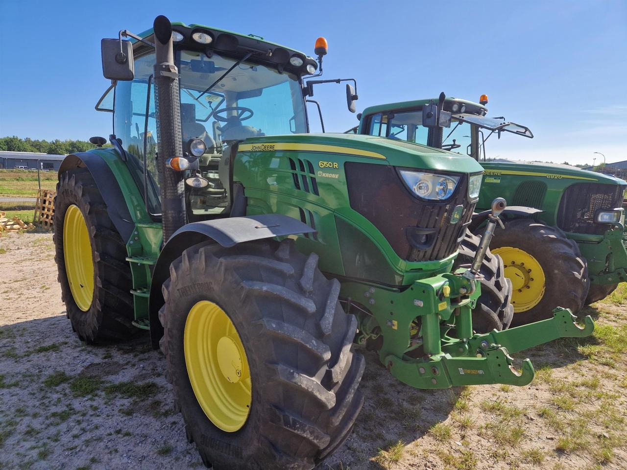John Deere 6150R - Farm tractor: picture 1 John Deere 6150R - Farm tractor: picture 1
