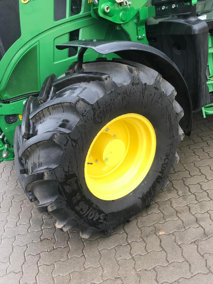 Farm tractor John Deere 6R 110: picture 11
