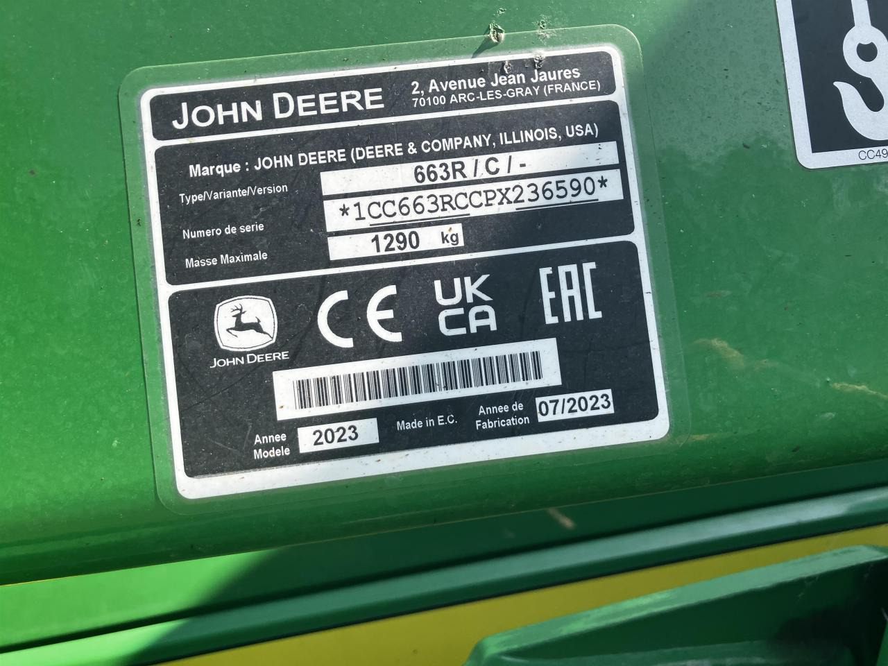 Farm tractor John Deere 6R 155: picture 15