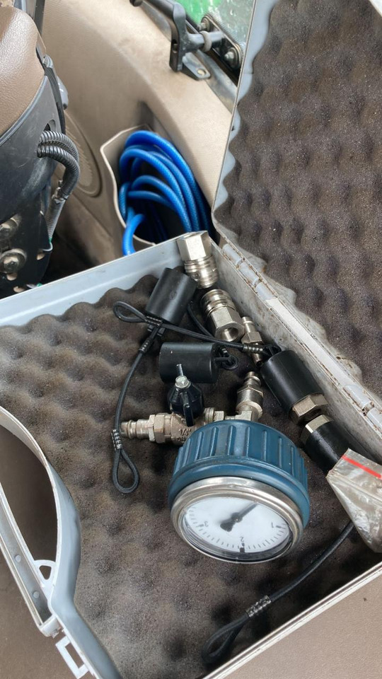 Leasing of John Deere 7230R John Deere 7230R: picture 12 Leasing of John Deere 7230R John Deere 7230R: picture 12