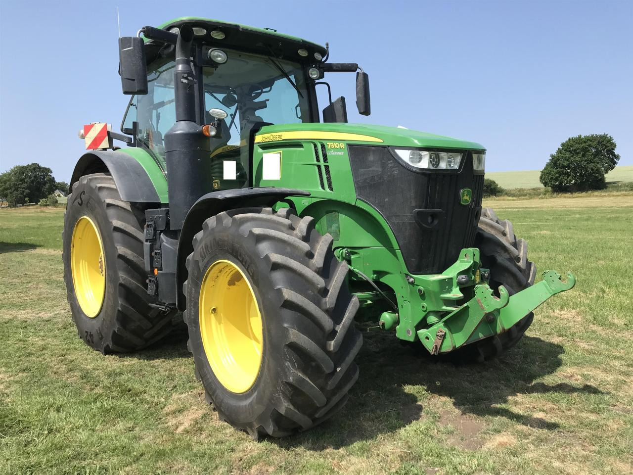John Deere 7310R - Farm tractor: picture 4 John Deere 7310R - Farm tractor: picture 4