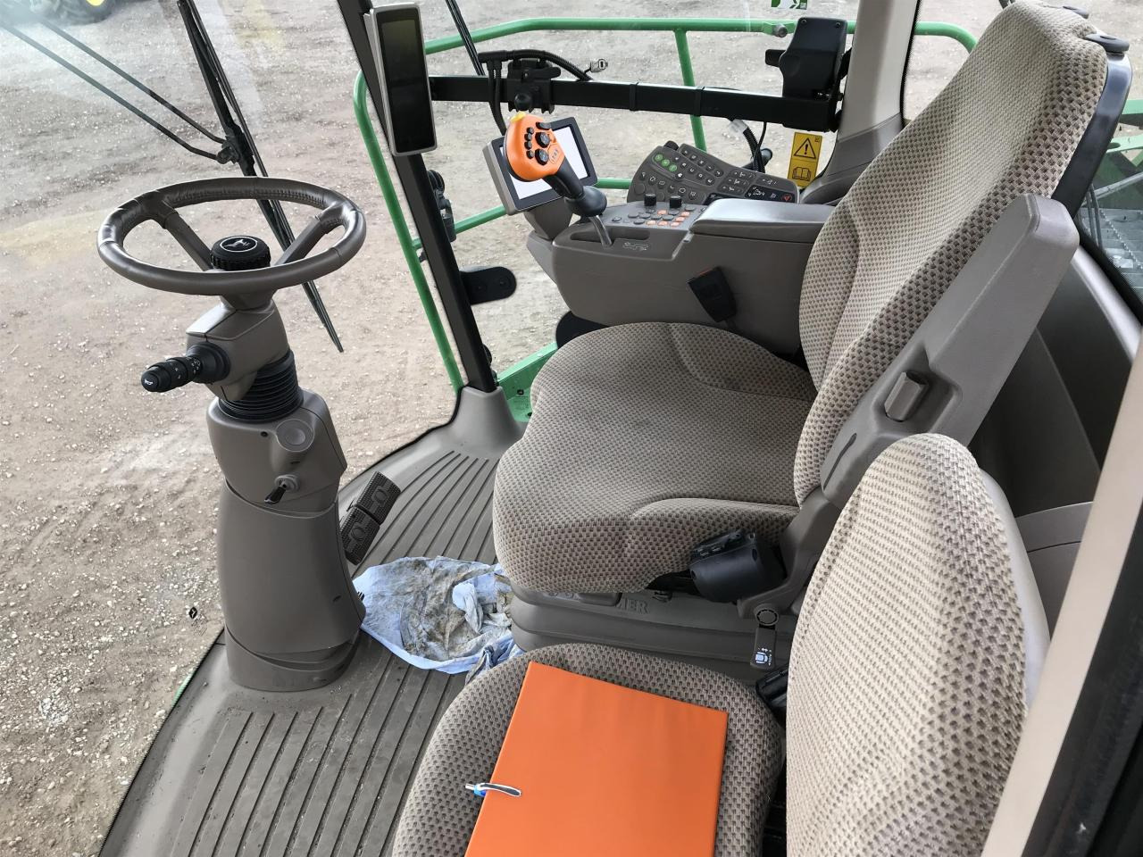 Forage harvester John Deere 9800i: picture 7 Forage harvester John Deere 9800i: picture 7