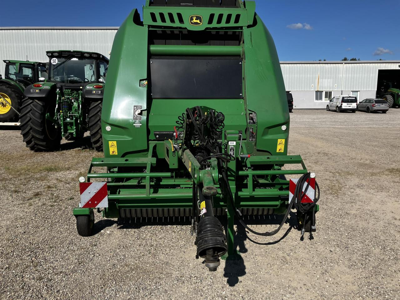 John Deere V461M MaxiCut HC13 - Round baler: picture 3 John Deere V461M MaxiCut HC13 - Round baler: picture 3