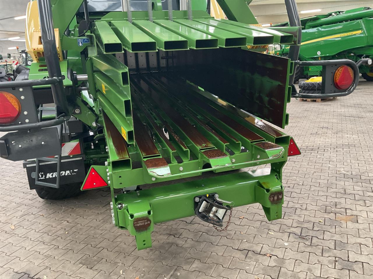 Krone Big Pack 1270 VC - Square baler: picture 5 Krone Big Pack 1270 VC - Square baler: picture 5
