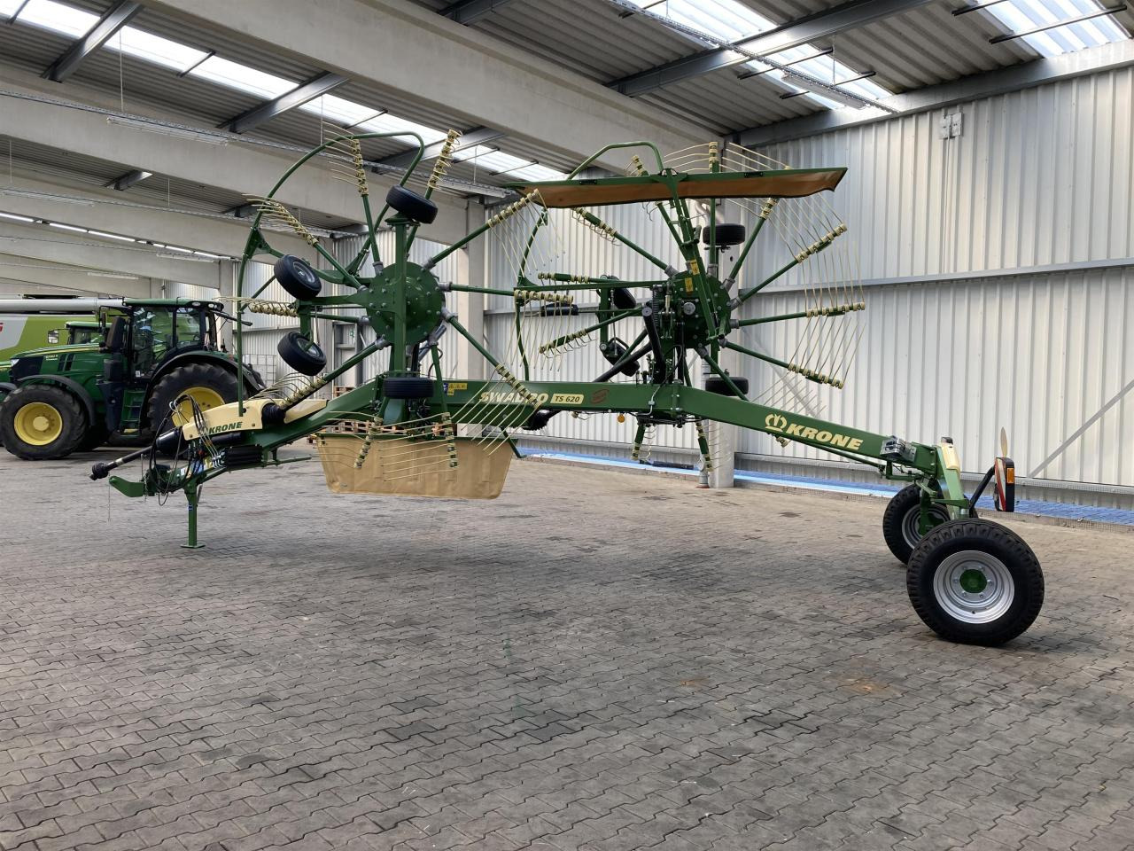 Krone Swadro TS 620 Twin - Tedder/ Rake: picture 5 Krone Swadro TS 620 Twin - Tedder/ Rake: picture 5