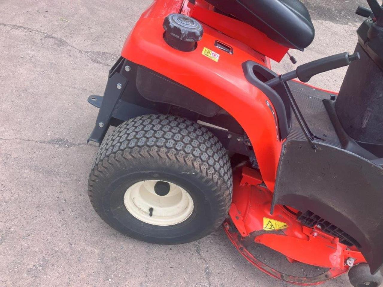 Kubota GR1600-ID-II - Garden mower: picture 5 Kubota GR1600-ID-II - Garden mower: picture 5