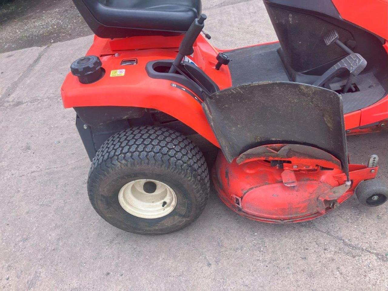 Kubota GR1600-ID-II - Garden mower: picture 4 Kubota GR1600-ID-II - Garden mower: picture 4