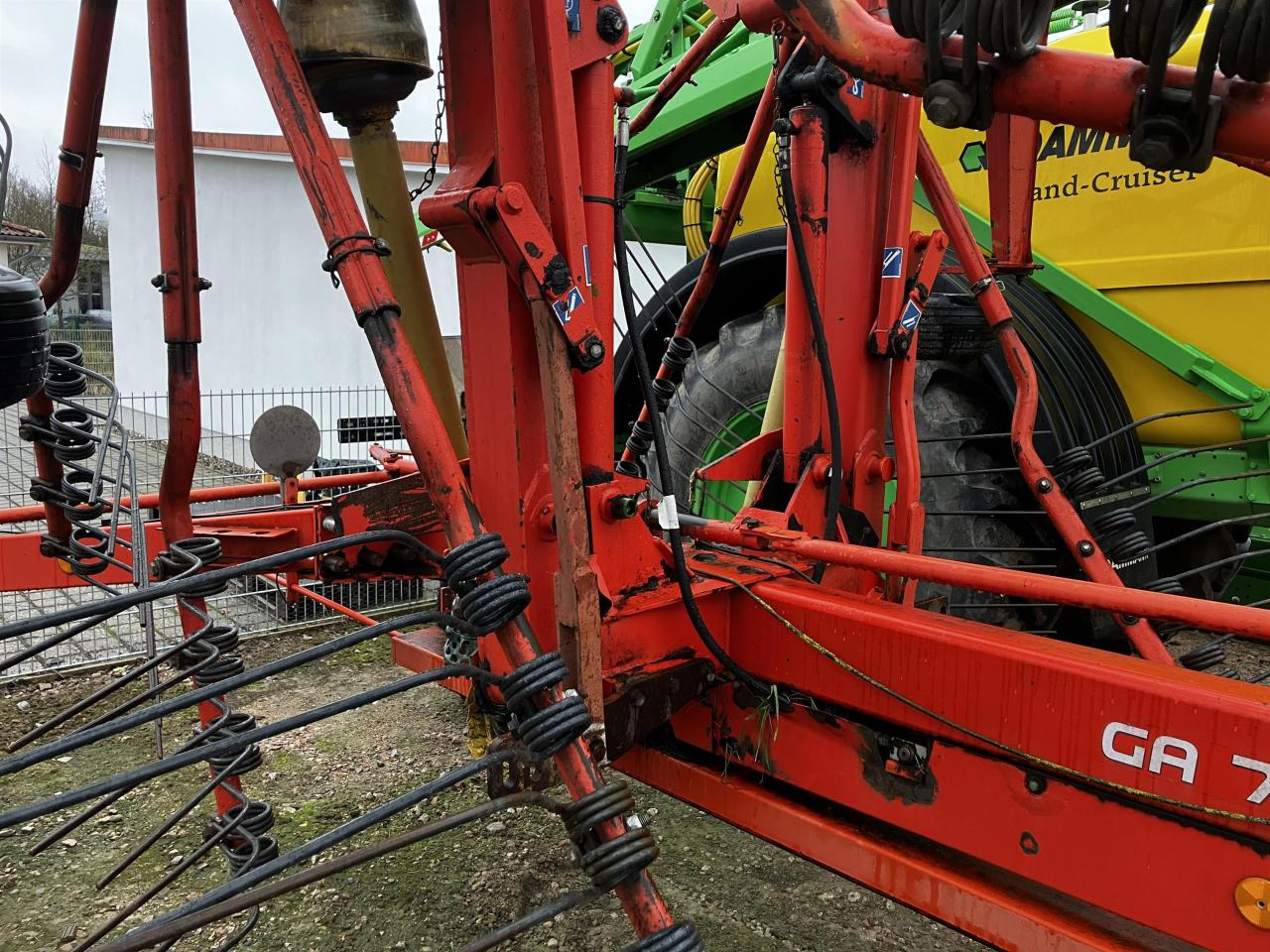 Kuhn GA 7501 - Tedder/ Rake: picture 5 Kuhn GA 7501 - Tedder/ Rake: picture 5