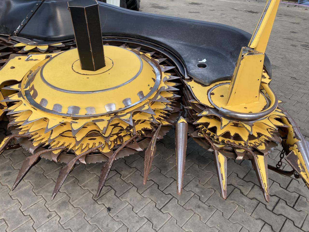 New Holland FR700 - Forage harvester: picture 4 New Holland FR700 - Forage harvester: picture 4