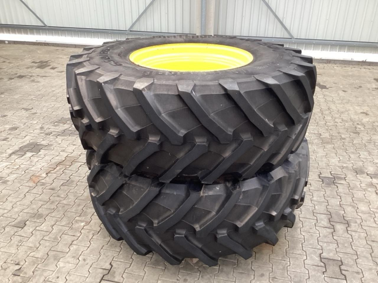Trelleborg 650/85R38 - Tire for Agricultural machinery: picture 1 Trelleborg 650/85R38 - Tire for Agricultural machinery: picture 1