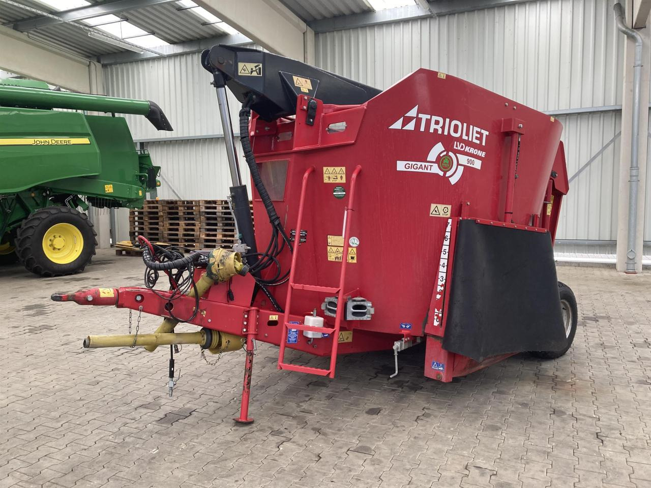 Trioliet Gigant 900 - Forage mixer wagon: picture 1 Trioliet Gigant 900 - Forage mixer wagon: picture 1