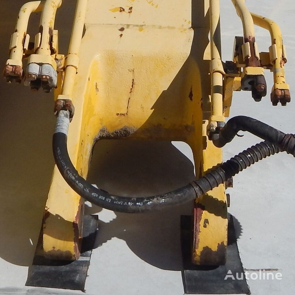 Komatsu PLUMA PC340-7 Komatsu PC340-7 - Boom for Excavator: picture 2 Komatsu PLUMA PC340-7 Komatsu PC340-7 - Boom for Excavator: picture 2