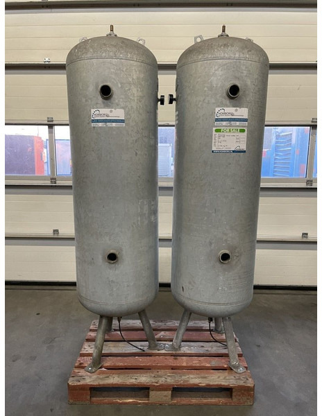 Atlas-Copco 500 Liter Gegalvaniseerde Verticale luchtketel 11 Bar (1 stuks) - Air compressor: picture 2 Atlas-Copco 500 Liter Gegalvaniseerde Verticale luchtketel 11 Bar (1 stuks) - Air compressor: picture 2