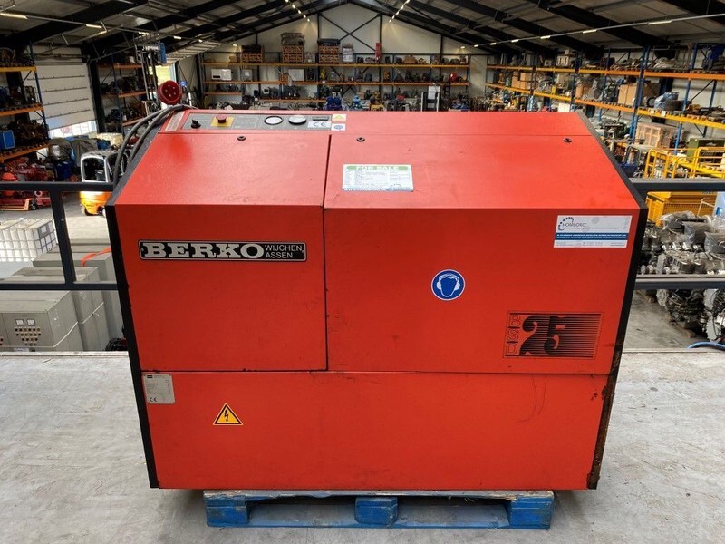 BERKO BSD 25 18.5 kW 2400 L / min 8 Bar Silent Elektrische Schroefcompressor - Air compressor: picture 1 BERKO BSD 25 18.5 kW 2400 L / min 8 Bar Silent Elektrische Schroefcompressor - Air compressor: picture 1