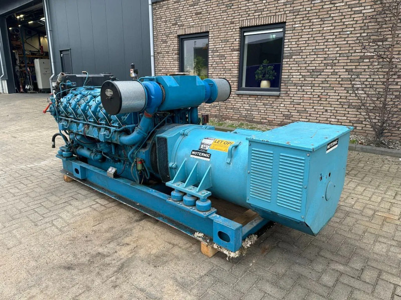 Baudouin DNP12SI Leroy Somer 400 kVA noodstroom generatorset 317 hours - Generator set: picture 2 Baudouin DNP12SI Leroy Somer 400 kVA noodstroom generatorset 317 hours - Generator set: picture 2