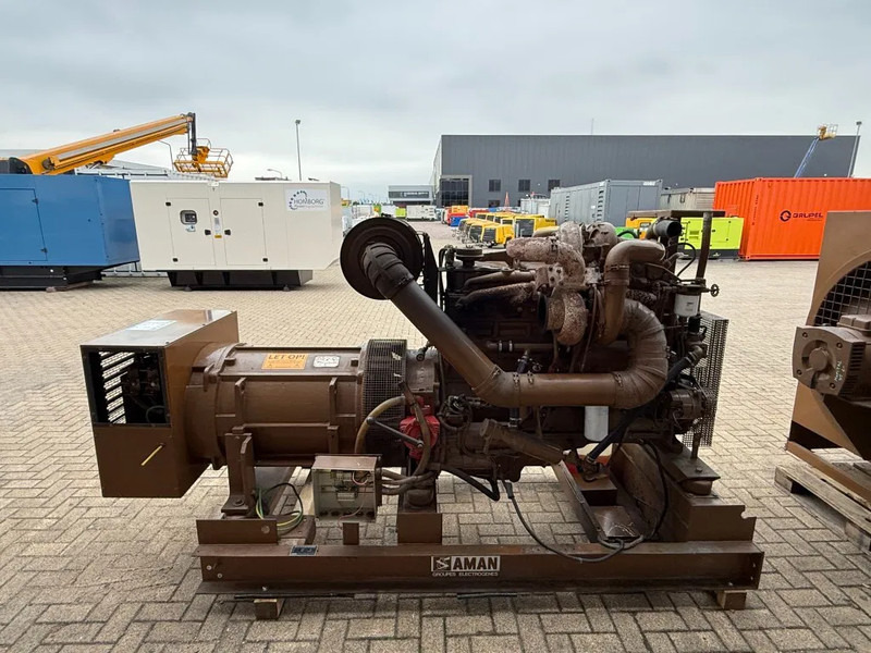 Generator set Cummins NTTA 855 G2 Leroy Somer 380 kVA generatorset ex Emergency 348 hours: picture 11