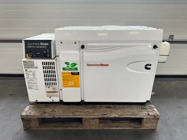 Cummins Onan MDKBP Kubota 4 cilinder Diesel 13.5 kVA Marine Silent generatorset - Generator set: picture 1 Cummins Onan MDKBP Kubota 4 cilinder Diesel 13.5 kVA Marine Silent generatorset - Generator set: picture 1