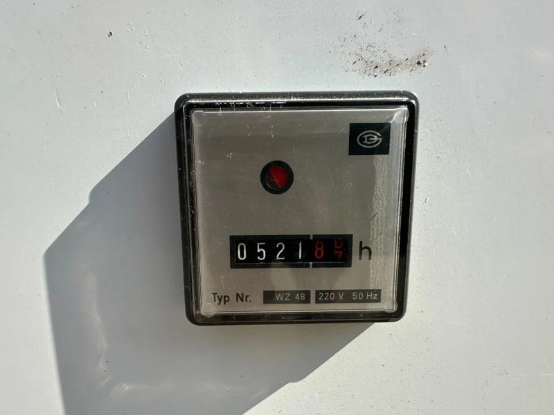 DAF 1160 AvK 105 kVA noodstroom generatorset 521 hours ! - Generator set: picture 5 DAF 1160 AvK 105 kVA noodstroom generatorset 521 hours ! - Generator set: picture 5
