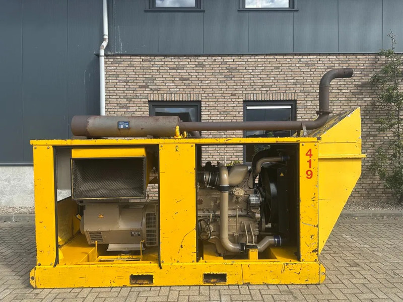 DAF DKX 1160 Stamford 250 kVA Silent Noodstroom generatorset - Generator set: picture 2 DAF DKX 1160 Stamford 250 kVA Silent Noodstroom generatorset - Generator set: picture 2