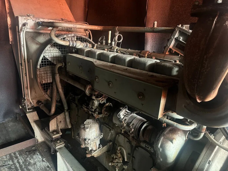 Deutz BF6M 716 AvK 200 kVA generatorset in container afzetbak haakarm - Generator set: picture 3 Deutz BF6M 716 AvK 200 kVA generatorset in container afzetbak haakarm - Generator set: picture 3