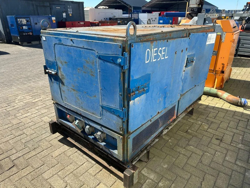 Hatz 3L30C Leroy Somer 15 kVA Silent generatorset - Generator set: picture 2 Hatz 3L30C Leroy Somer 15 kVA Silent generatorset - Generator set: picture 2